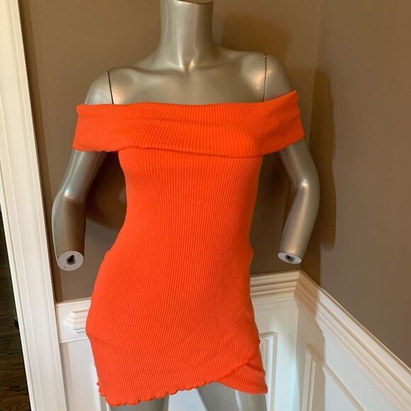 SOLD OUT NWT FASHION NOVA Mini Orange Dress L - Picture 3 of 7